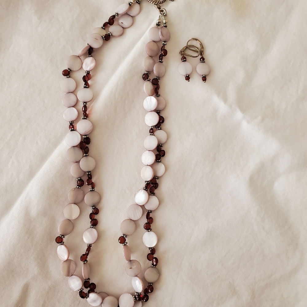 Abalone shell and garnet necklace with silver detail